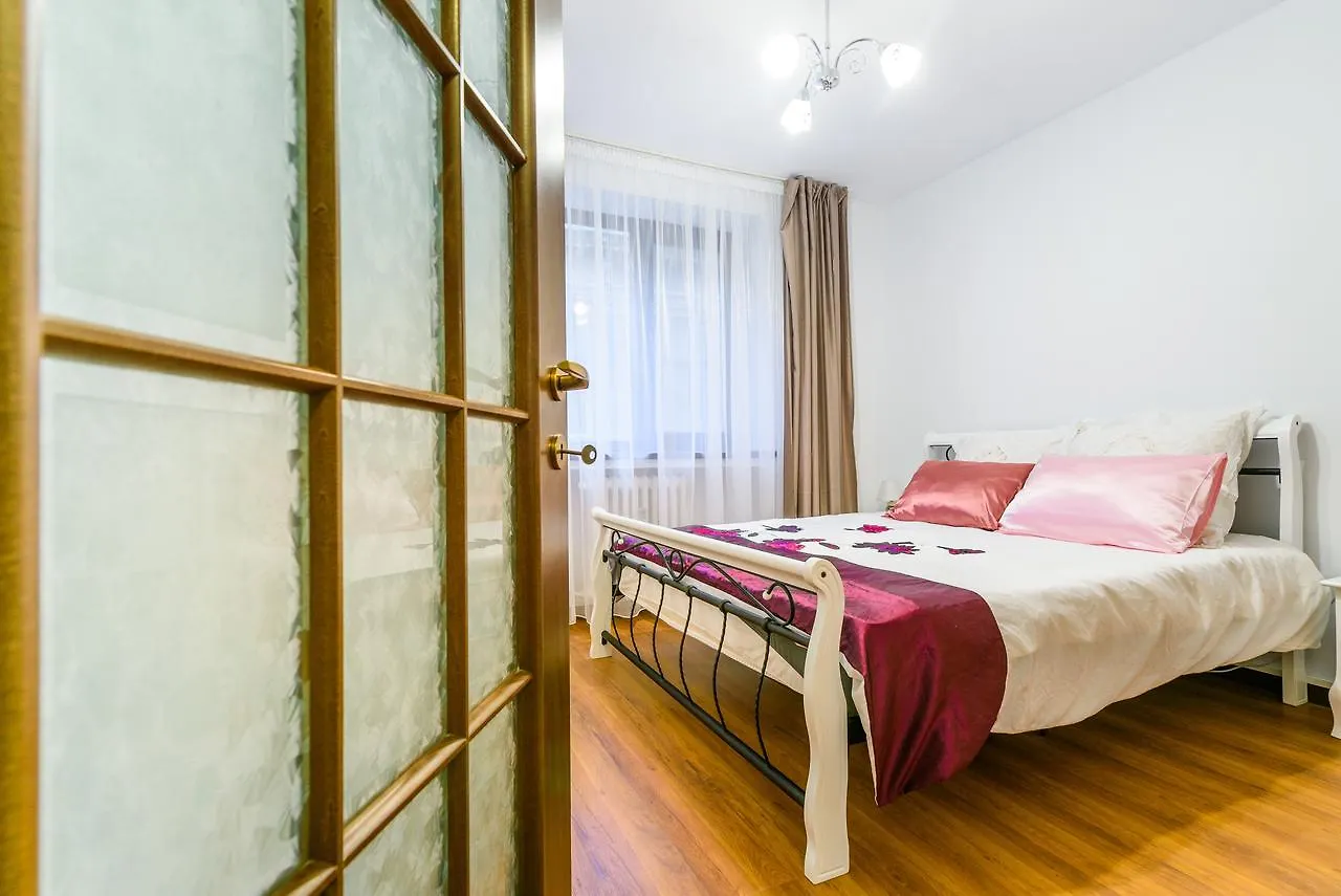 Bucharest Pedestrian Old Town 3 Bedrooms By Orchid Garden Romania