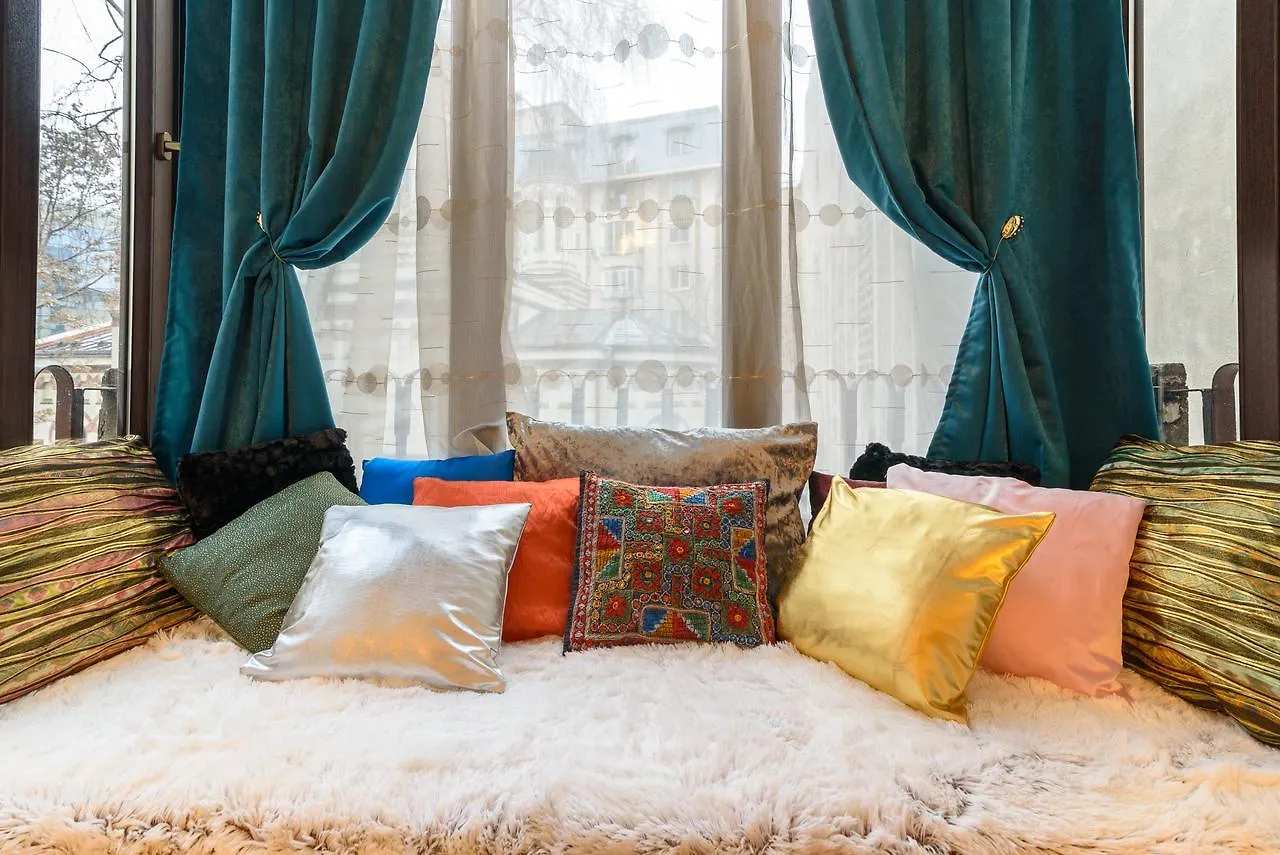 Bucharest Pedestrian Old Town 3 Bedrooms By Orchid Garden 0*,